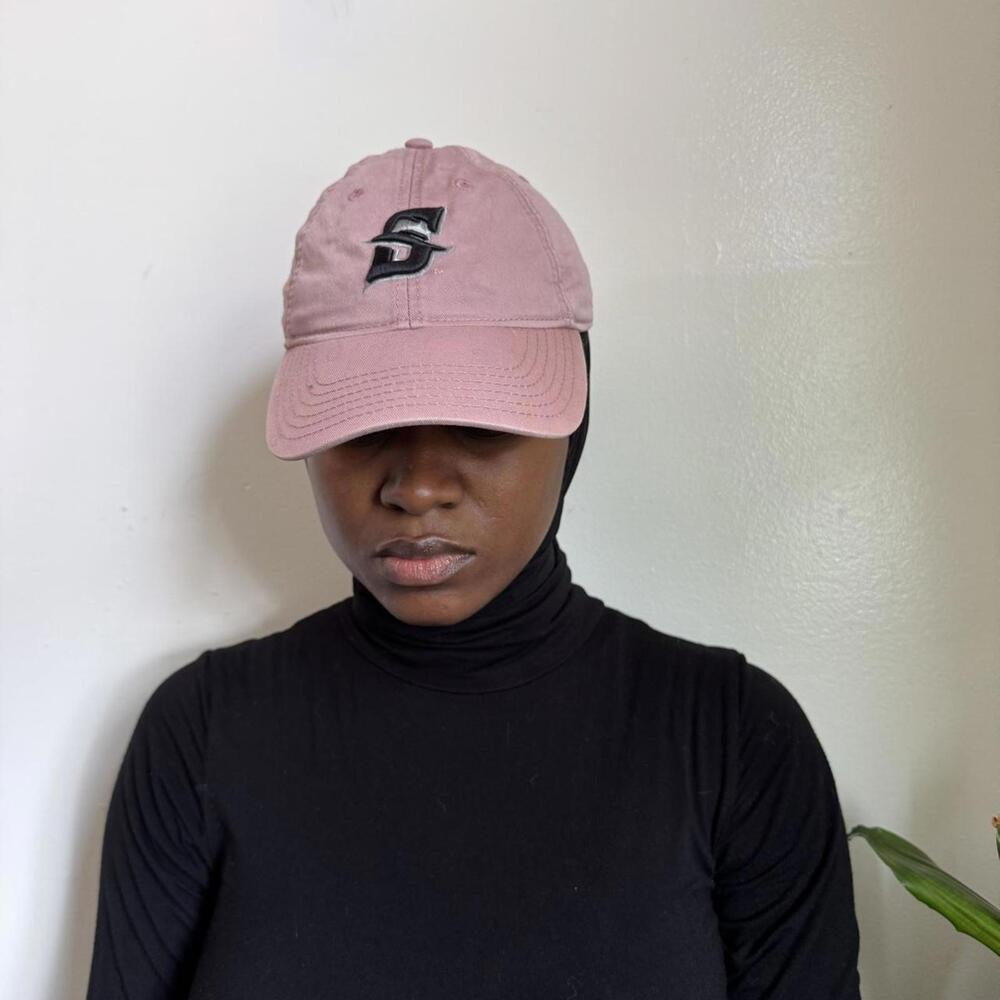 Vintage Pink‎ Sport cap with ajustable strap